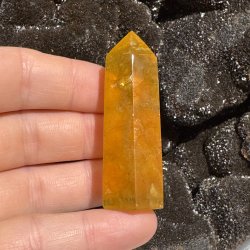 Gul fluorit t�rn 64mm