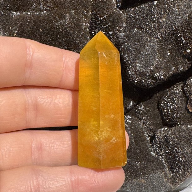 Gul fluorit t�rn 64mm