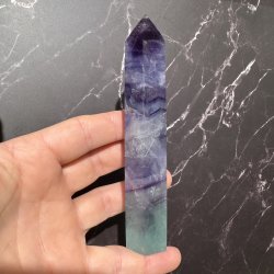 Regnbue fluorit t�rn 141 mm