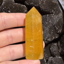 Gul fluorit t�rn 69mm