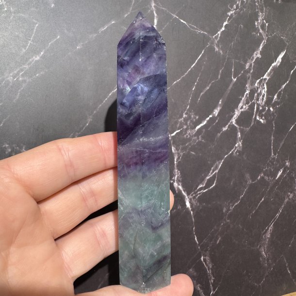 Regnbue fluorit t�rn 134 mm