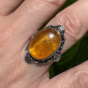 Rav fingerring fors�lvet