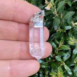 Bjergkrystal spids vedhng 35mm