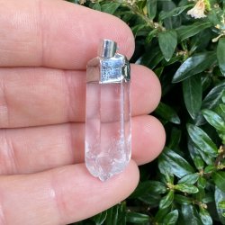 Bjergkrystal spids vedhng 35mm