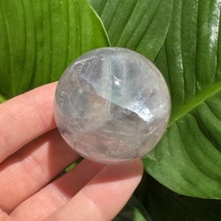 Regnbue fluorit kugle 47mm