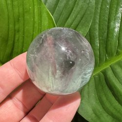 Regnbue fluorit kugle 46mm