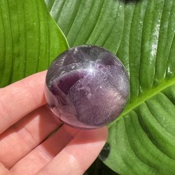 Regnbue fluorit kugle 47mm