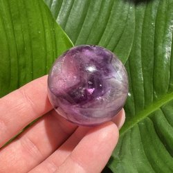Regnbue fluorit kugle 41mm