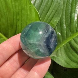 Regnbue fluorit kugle 45mm