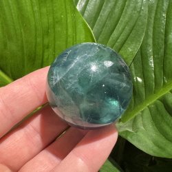 Regnbue fluorit kugle 45mm
