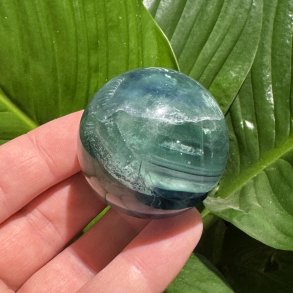 Regnbue fluorit kugle 45mm