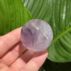 Regnbue fluorit kugle 46mm