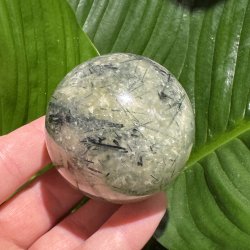 Prehnit kugle 58mm
