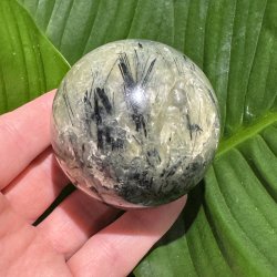 Prehnit kugle 66mm