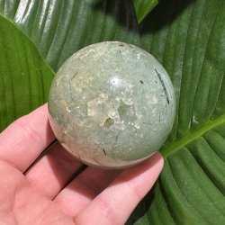 Prehnit kugle 66mm
