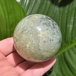 Prehnit kugle 66mm