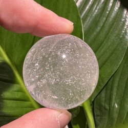 Bjergkrystal kugle 45mm