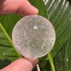 Bjergkrystal kugle 45mm
