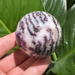 Zebra fluorit kugle 59mm