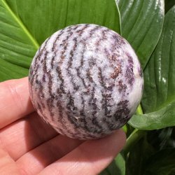 Zebra fluorit kugle 59mm