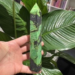  Serpentin t�rn med pyrit 185 mm