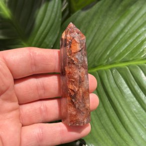 Hematoid kvarts t�rn 82 mm