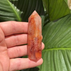 Hematoid kvarts t�rn 84 mm