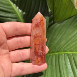 Hematoid kvarts t�rn 84 mm