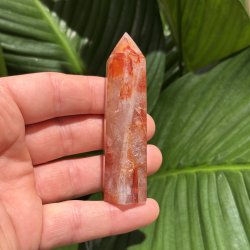 Hematoid kvarts t�rn 84 mm