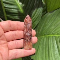 Hematoid kvarts t�rn 74 mm