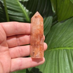 Hematoid kvarts t�rn 79 mm