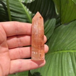 Hematoid kvarts t�rn 79 mm