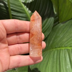 Hematoid kvarts t�rn 79 mm