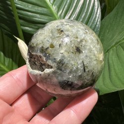 Prehnit kugle 65mm