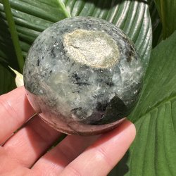 Prehnit kugle 67mm