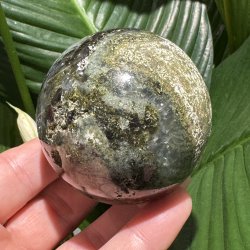 Prehnit kugle 67mm