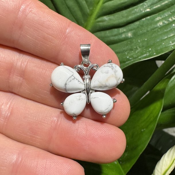 Hvid howlit sommerfugl vedh�ng