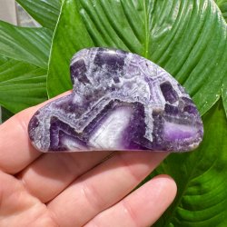 Chevron ametyst gua-sha