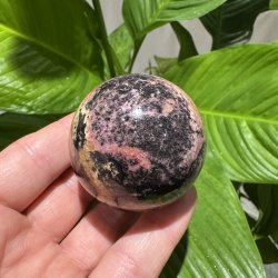 Rhodonit kugle 53mm