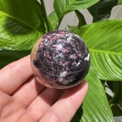 Rhodonit kugle 53mm