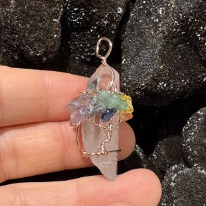 Bjergkrystal vedhng m. livets tr