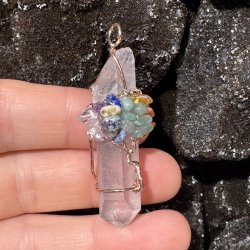 Bjergkrystal vedhng m. livets tr