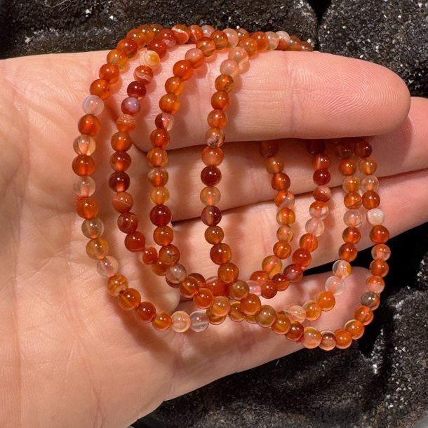 Karneol armbnd 4mm