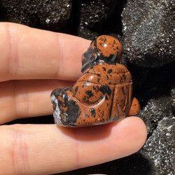 Mahogni obsidian buddha