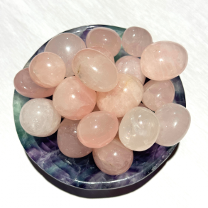 Rosenkvarts lommesten