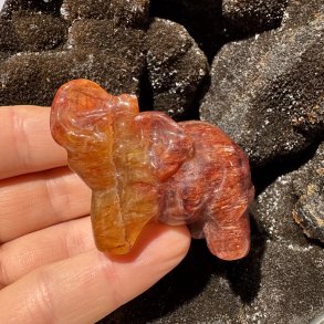 Fluorit elefant 57mm