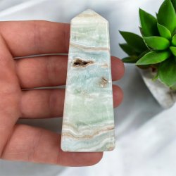 Caribisk calcit t�rn 78mm