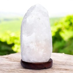 Hvid saltlampe med trfod 1-2kg