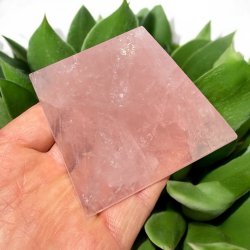 Rosenkvarts pyramide