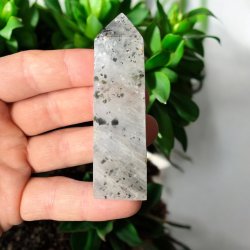 Kvarts t�rn med goetit 79mm